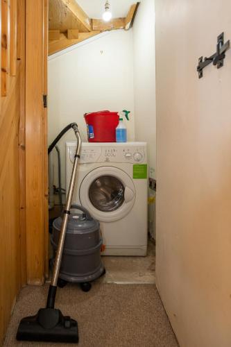 Two-Bedroom Apartment image 3
