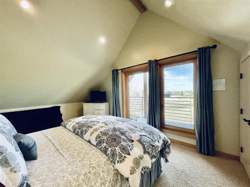 Lazy M Villa - image 3