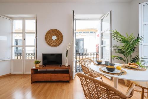 Hostly Rivero 2A Center loft-Fibre-communal terrace-Parking Optional-CLess, Sevilla (Foto 9)