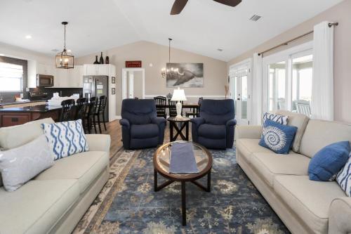 Gulf Breeze by Pristine Properties - image 5
