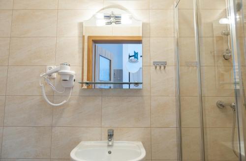 Single Room image 5