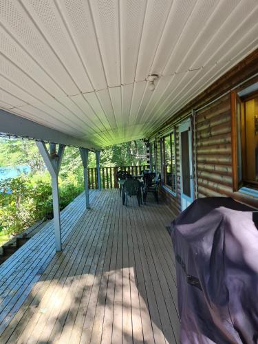 Létesítmények, Sherbrooke Lake Cottage with Private Beach in Western Shore (Új-Skócia)