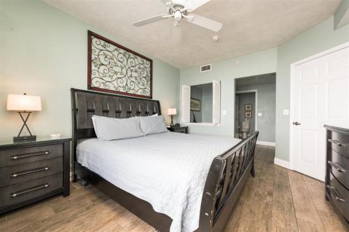 Unit 711 Ocean Walk - 3 Bedroom Ocean Front in Daytona Beach, USA