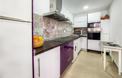 Amazing Home In El Ventorrillo With Kitchenette