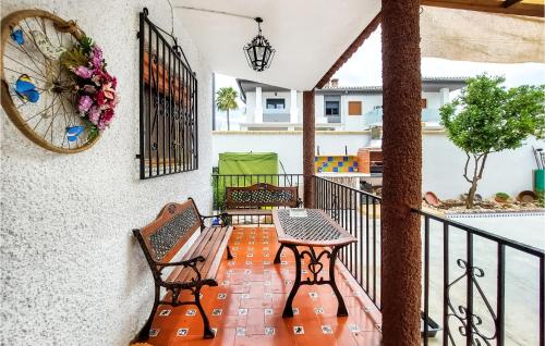 Amazing Home In El Ventorrillo With Kitchenette