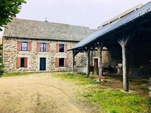 Gites grande capacité à saint-chély-d’aubrac - Location saisonnière - Saint-Chély-d'Aubrac