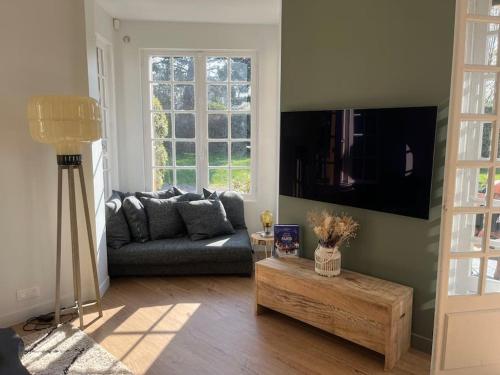 Le Donjon, bord de mer