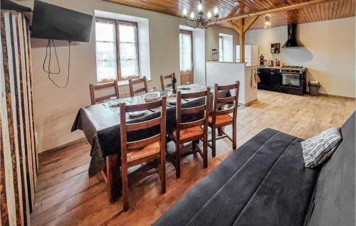 Jolie Maison Avec Jardin gîte à louer Lérigneux