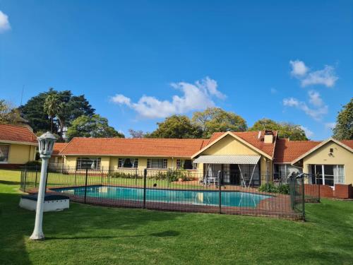 Clown Guest House