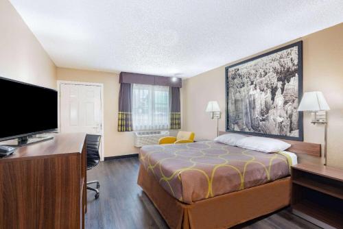 1 queen bed