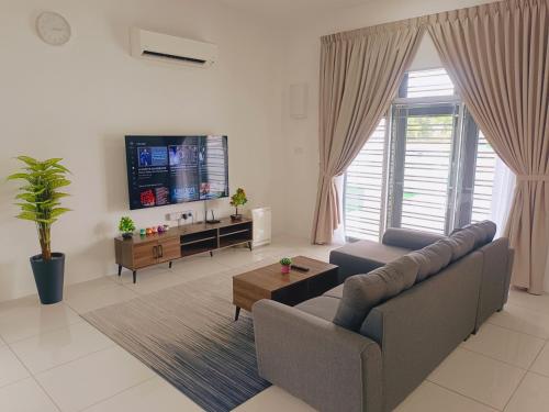 Yarra Park, Up to 10 Pax, 5 Bedrooms, 4 Bathrooms, 2 Car Parks by Star Home, Sungai Petani