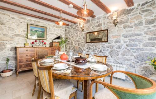 Lovely Home In Ruzici With Wifi