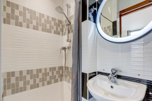 London Star Hotel - image 8