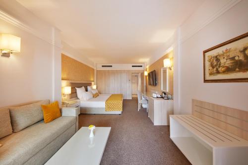 Double Deluxe Room Sea View room in Alua Sunny Beach Resort & Spa