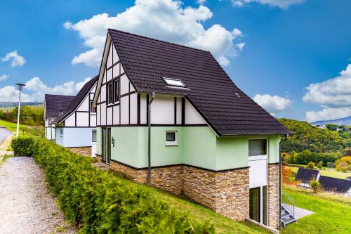 Dormio Resort Eifeler Tor - image 11