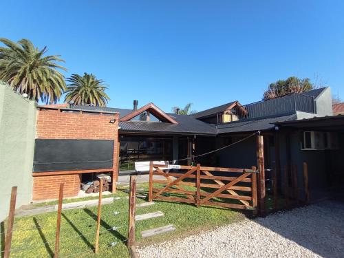 . Hospedaje Guillón - Escala Ezeiza Loft Integral - Cocheras -
