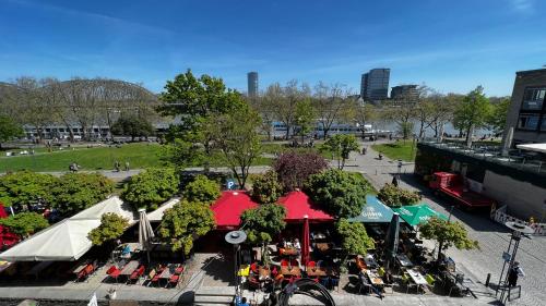 Apartments am Rheingarten 190m von Köln entfernt