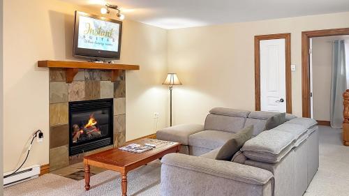 The Mont-Tremblant Hideaway by InstantSuites