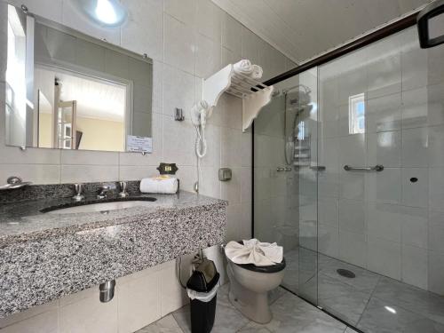 Double Room with Balcony image 5