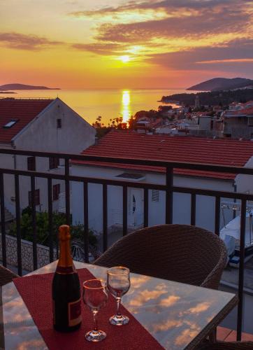  Apartments Viskovic in Hvar