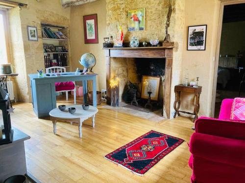 Logement de charme avec piscine à 25 km de Sarlat