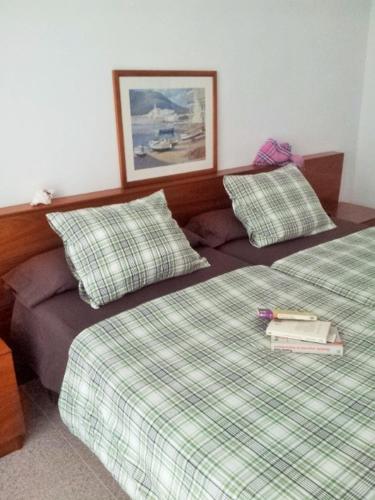 Hostal Villa Cati Hostal Villa Catí is conveniently located in the popular Paguera area. The property features a wide range of facilities to make your stay a pleasant experience. To be found at the hotel are free Wi-F