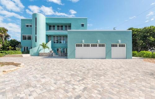 Melbourne Beach Oceanfront Villa with Pool