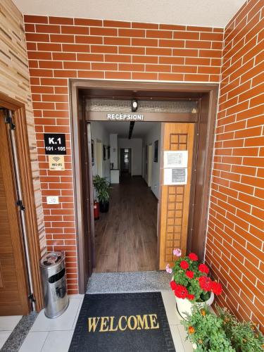 Ieeja, Hotel Darda in Kamëz