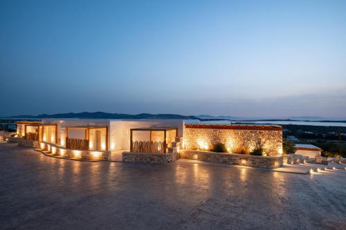 Anna Platanou Suites in Pounta / Sotires