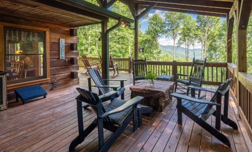 Heaven Sent - Spacious Family Cabin on Lake Nantahala