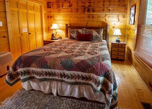 Heaven Sent - Spacious Family Cabin on Lake Nantahala