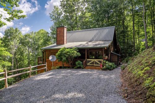 Heaven Sent - Spacious Family Cabin on Lake Nantahala