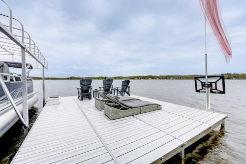 Delton Vacation Rental with On-Site Lake Access!