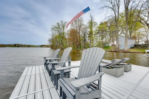 Delton Vacation Rental with On-Site Lake Access!