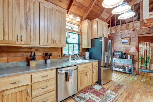 Secluded Mountain Escape with Game Room and Fire Pit! in Blue Ridge, USA