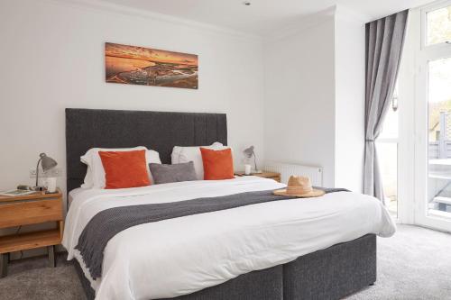 Shanklin Villa Apartments - image 10