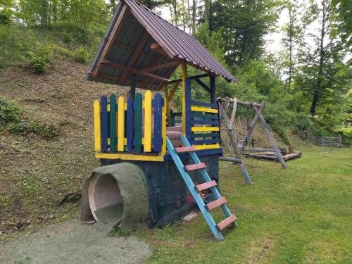 Apkārtne, Mikin vajat i ribnjak Korenita, Loznica in Korenita