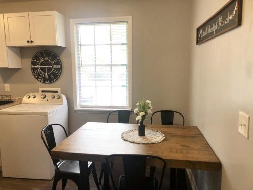 บริการและสิ่งอำนวยความสะดวก, Oasis Place GA in วิดาเลีย (GA)