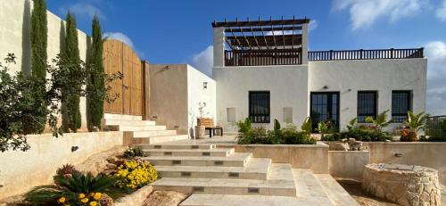Qaimariya Farmhouse