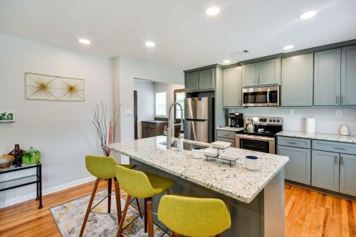 Delightful Tuskegee Home - Great for Families! in Tuskegee, USA