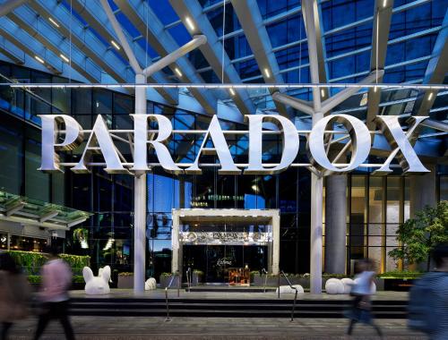 Paradox Hotel Vancouver 