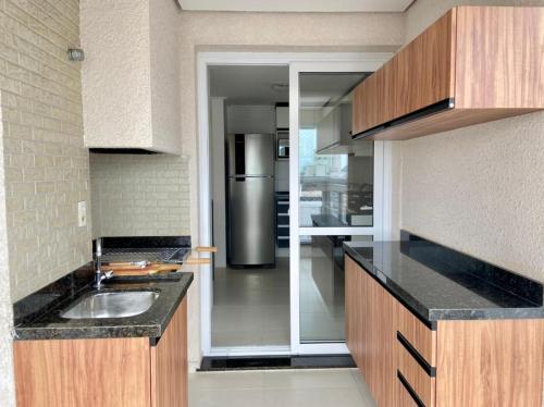 Facilities, 100m Praia Pitangueiras 3Q com Ar Churrasqueira 2 Vagas LP20 in Pitangueiras
