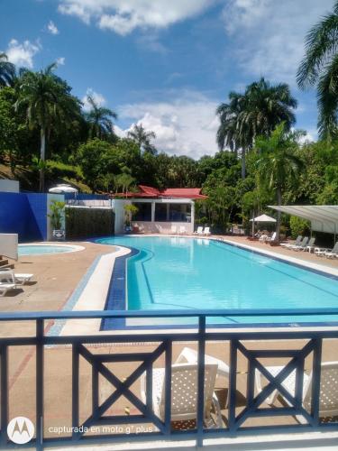 Condominio Girardot Resort INT 4 APTO 302