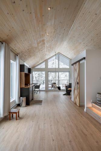 Unic loft Sapa - Massif Charlevoix, Mont-St-Anne in Saint-Joachim (QC)