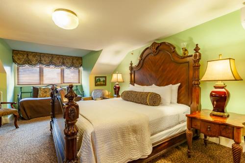 Ivy Lodge