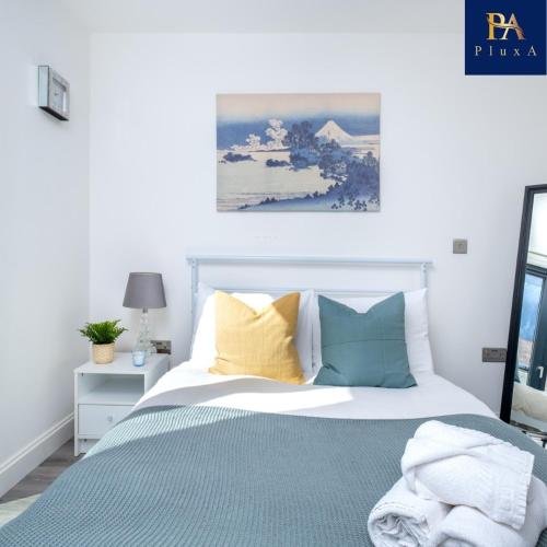 Pluxa Vivid Veranda Beautiful City Centre Apartment with free parking, Бирмингем (фото 7)