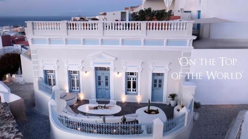 Oia Mansion