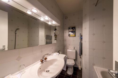 Hotel Churchill - image 4