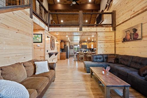 Set the Hook by KABINO Fire Pit Sleeper Sofa Loft 2 Living Rooms Grill WiFi in Rexburg