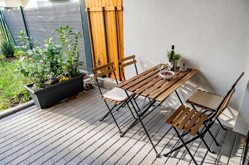 ระเบียง/ชานเรือน, Nové Sady Olomouc (Nove Sady Olomouc) in โนเว ซาดี